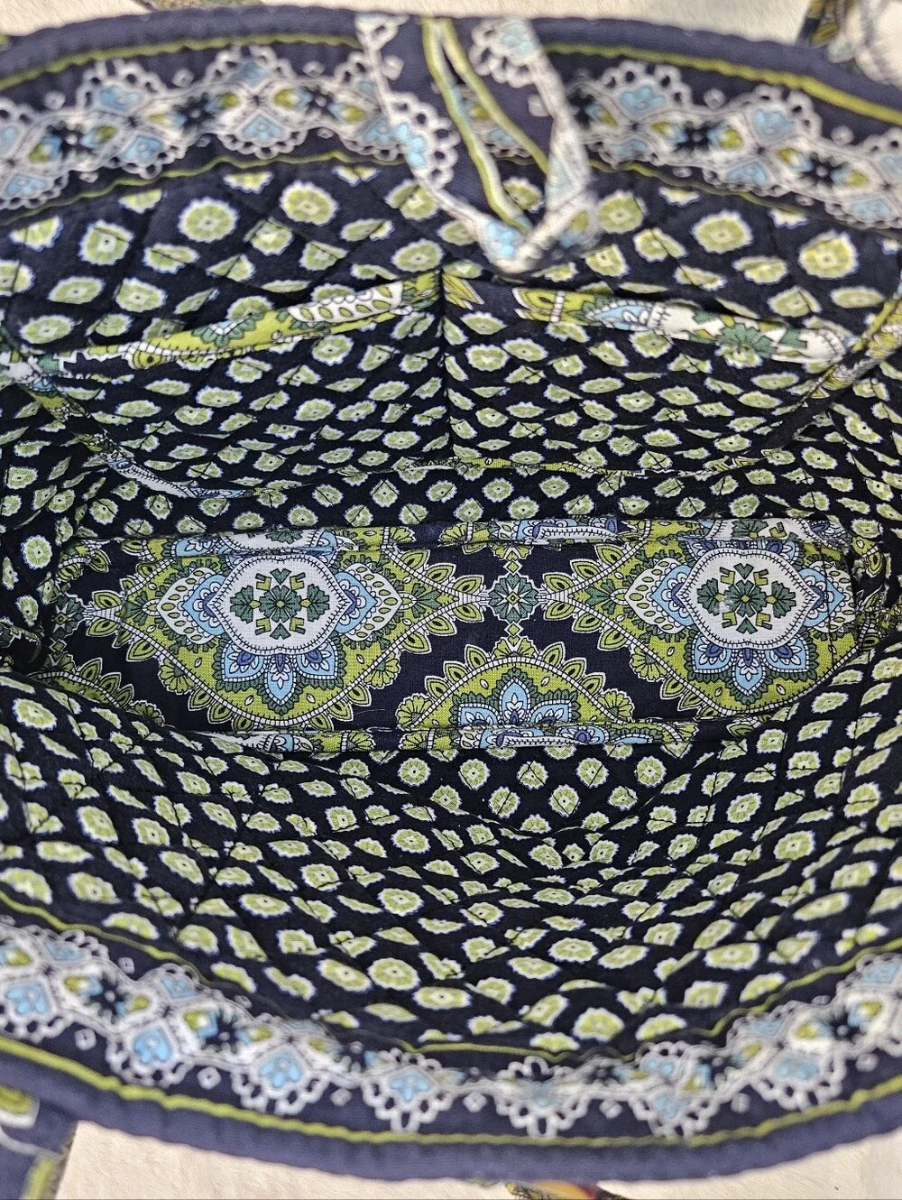 Vera Bradley Retired Cambridge Tote Bag - Picture 6 of 7